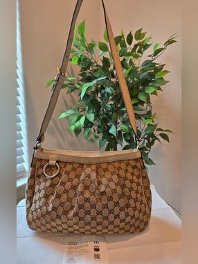 Gucci GG Canvas Sukey Shoulder Bag 296834 Beige Leather With Certificate Of AUTH